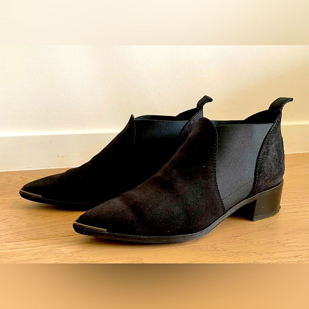 Acne Studios Jenny Boots In Black Suede Size 36
